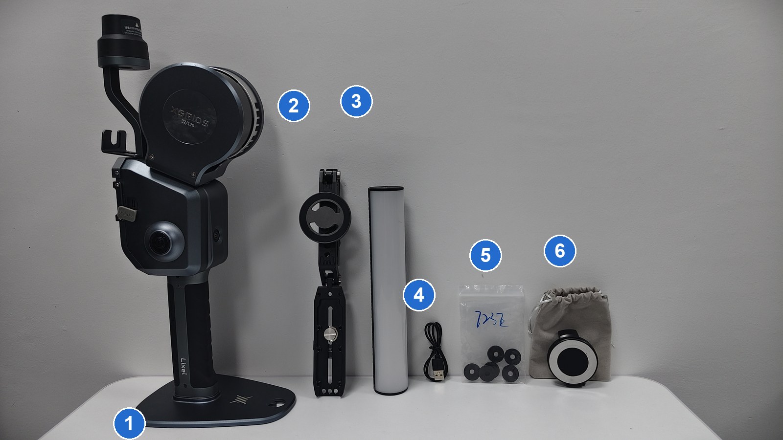 Przegląd części zestawu Stick Light Lixel L2 Pro; ponumerowane kółka odpowiadają poniższej liście